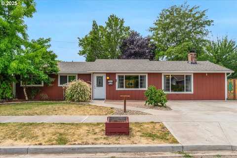 719 S CHEHALEM ST, Newberg, OR 97132
