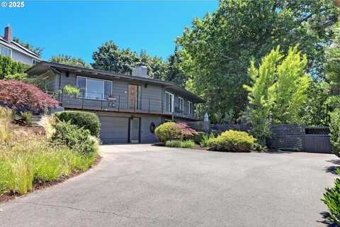 8300 NW REED DR, Portland, OR 97229