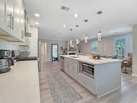75 W LAFAYETTE, Memphis, TN 38111