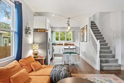 2012 WAVERLY, Memphis, TN 38114