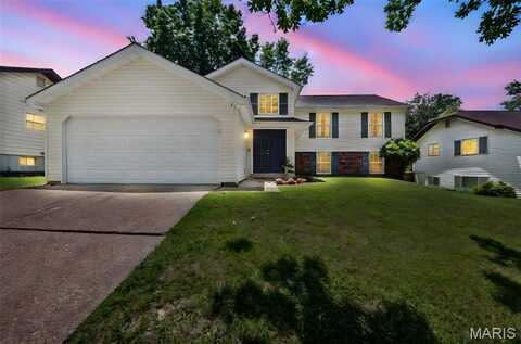 318 Windyoak Drive, Ballwin, MO 63021