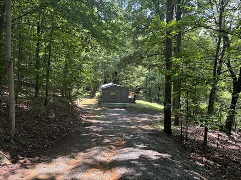 1397 Woodcroft DR, Blue Ridge, VA 24064