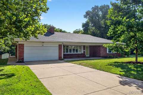 49 Lakeview Drive, Belleville, IL 62223