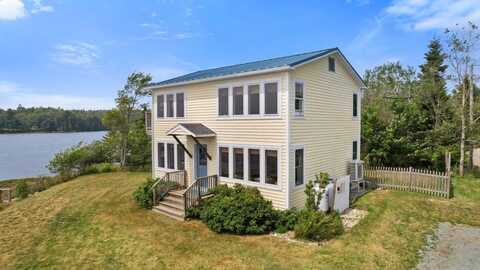 74 Spindle Road, Ellsworth, ME 04605