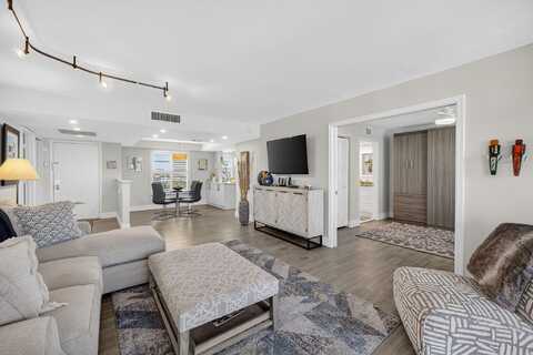 1 Harbourside Drive, Delray Beach, FL 33483