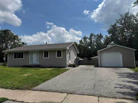 435 E Watrous Avenue, Des Moines, IA 50315