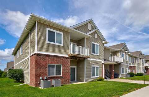 1301 N 6th Street unit: 13, Indianola, IA 50125