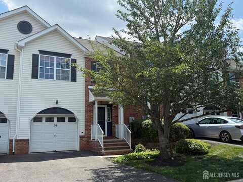 34 Heron Court, Manalapan, NJ 07726