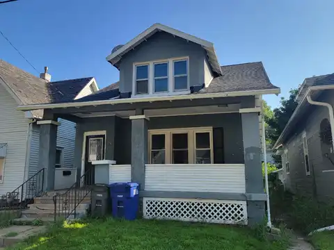 379 Kaufmann, Dubuque, IA 52001