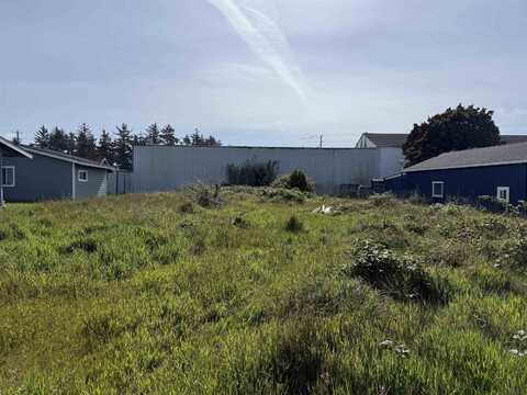 1555 Oregon, Crescent City, CA 95531