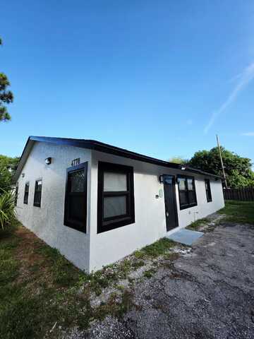 4778 Carver Street, Greenacres, FL 33463