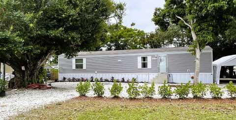 4911 Deanna Lane, Fort Pierce, FL 34946