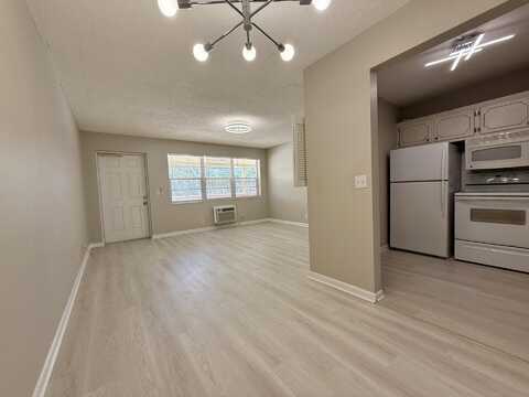 305 Camden M, West Palm Beach, FL 33417