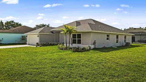 2624 Newport Drive, Fort Pierce, FL 34982