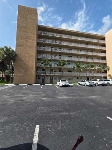 620 NE 12th Ave, Hallandale Beach, FL 33009