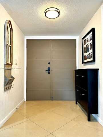 1080 94th St, Bay Harbor Islands, FL 33154