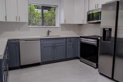 2227 SW 17th St, Miami, FL 33145