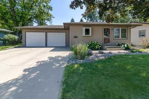 315 Pierce Avenue, North Mankato, MN 56003