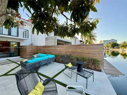 1945 NE 123rd St, North Miami, FL 33181