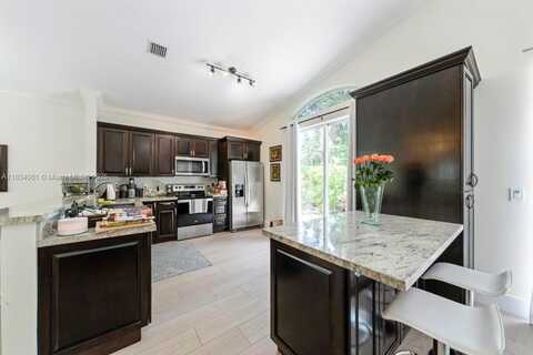 15126 SW 49th St, Davie, FL 33331