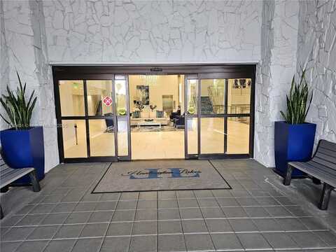 7270 Ashford Pl, Delray Beach, FL 33446