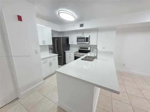 2620 S University Dr, Davie, FL 33328