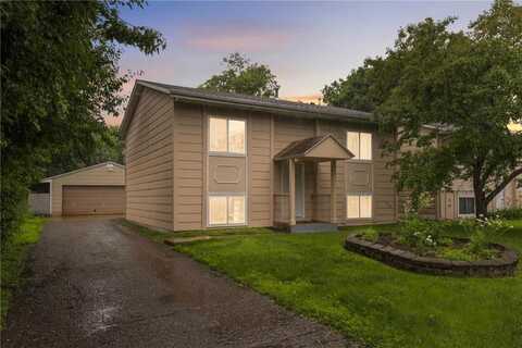 2434 Stewart Avenue, Saint Paul, MN 55116