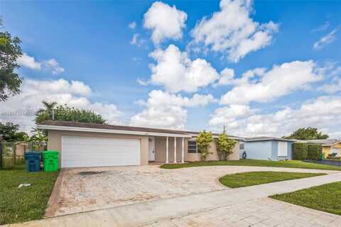 8390 NW 24th St, Sunrise, FL 33322
