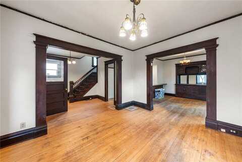 311 31st Street E, Minneapolis, MN 55408