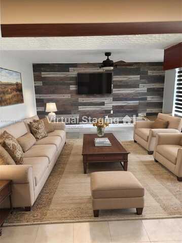 600 NW 214th St, Miami Gardens, FL 33169