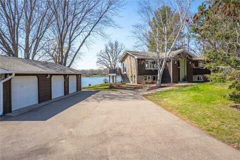2270 Manning Trail N, Lake Elmo, MN 55042