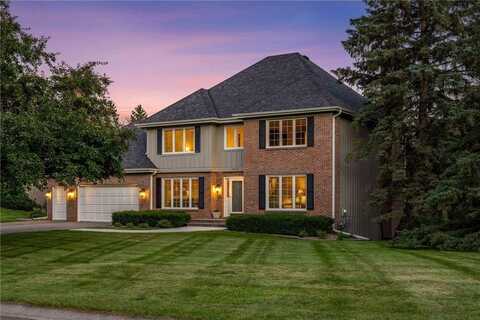 19885 Chartwell Hill, Shorewood, MN 55331