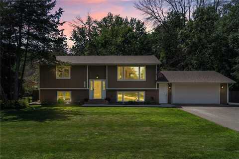 350 Quality Avenue N, Lakeland, MN 55043