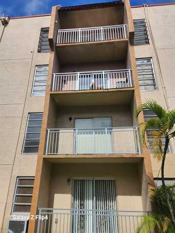 4841 NW 7th St, Miami, FL 33126