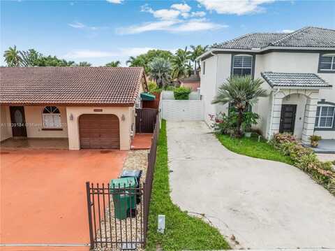 17993 SW 152nd Pl, Miami, FL 33187