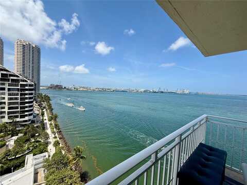 770 Claughton Island Dr, Miami, FL 33131