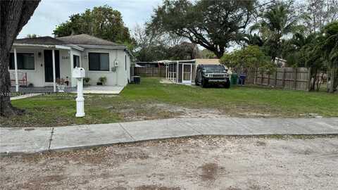 2481 NW 97th St, Miami, FL 33147