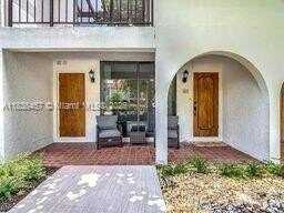 350 Grapetree Dr, Key Biscayne, FL 33149