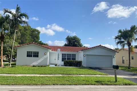 10400 NW 5th Ct, Plantation, FL 33324