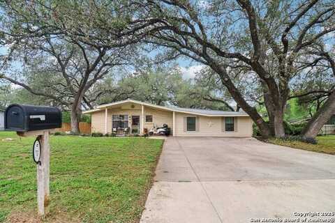 503 Mockingbird, Devine, TX 78016