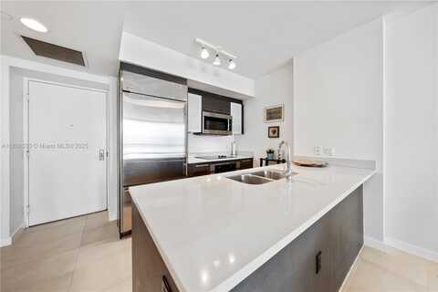 55 SE 6th St, Miami, FL 33131