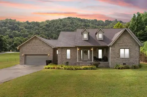 6431 Ky Hwy 80, Wooton, KY 41776