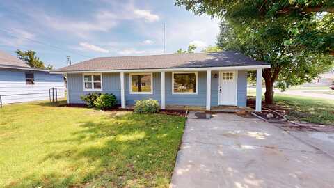 1223 Walnut Ave, Woodward, OK 73801