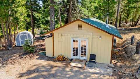 3239 N Old Stage Rd, Mount Shasta, CA 96067