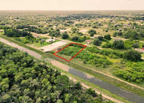 2710 75 ST W, Lehigh Acres, FL 33971