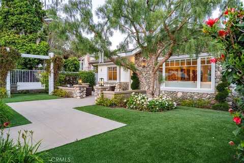 461 Poplar Street, Laguna Beach, CA 92651