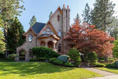 2010 E Pinecrest Rd, Spokane, WA 99203