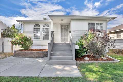 2911 E AUGUSTA Ave, Spokane, WA 99207
