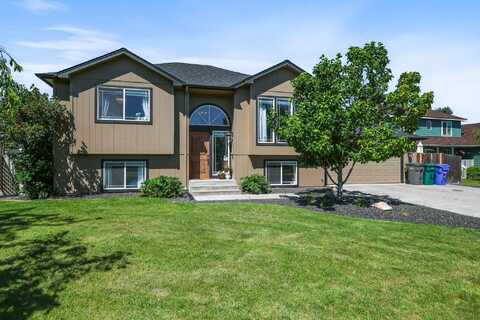 18017 N Lidgerwood Ct, Colbert, WA 99005