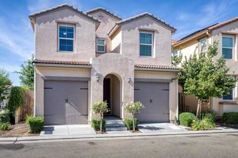 3507 Significant Way, Clovis, CA 93619